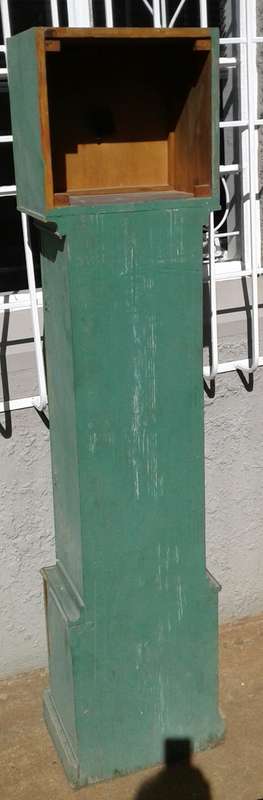GRANDFATHER CLOCK  CABINET HAND MADE SEE PICTURES MAKE ME A FAIR OFFERS.